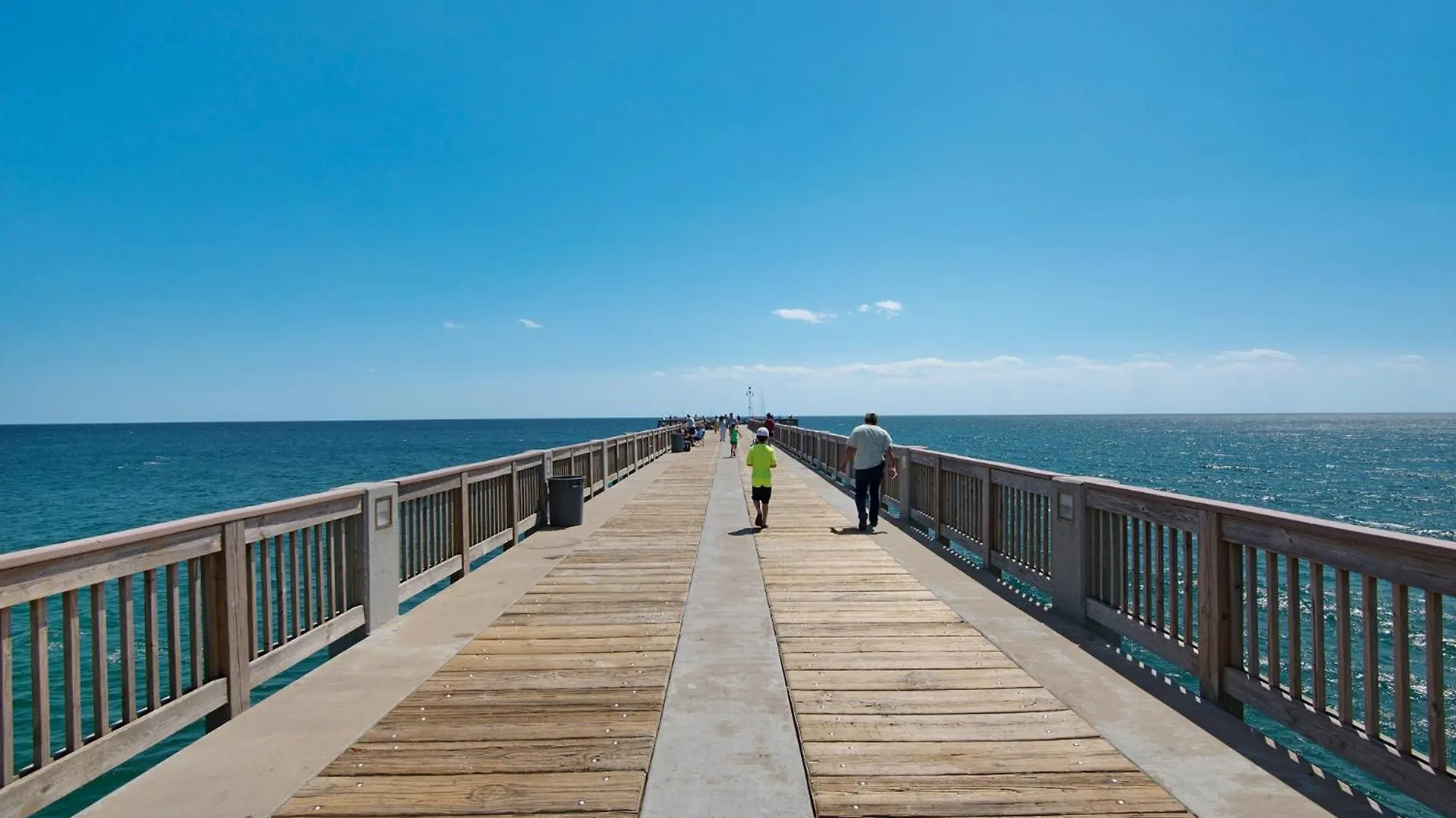 Welcome To Dolphin Fun A! Brand New Duplex! Walk To The Beach! Panama City Beach
